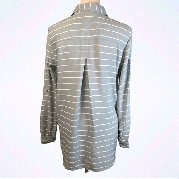 Beachlunchlounge Sage Green Long Sleeve Shirt - Picture 4 of 10